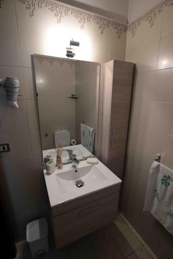 Chalet Villa Fini Fleri Luaran gambar