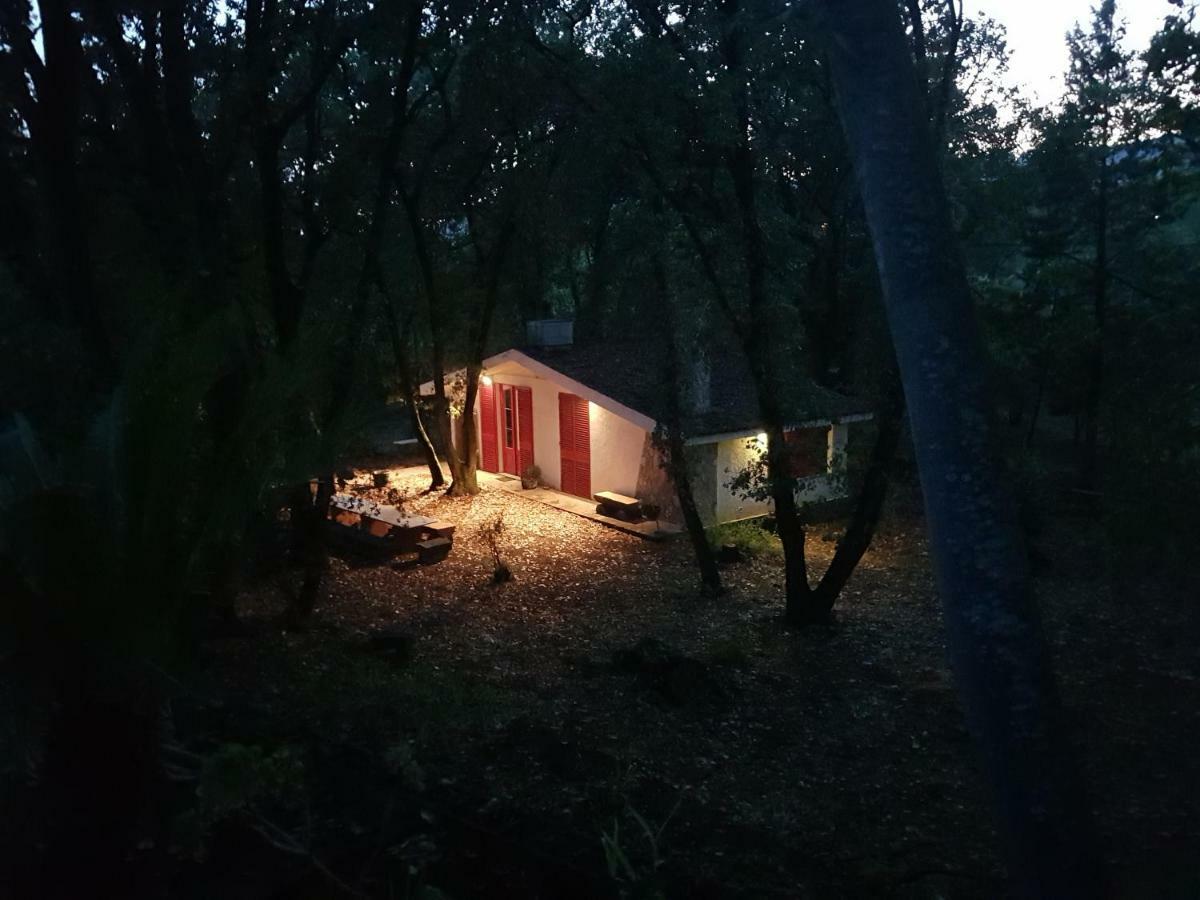 Chalet Villa Fini Fleri Luaran gambar