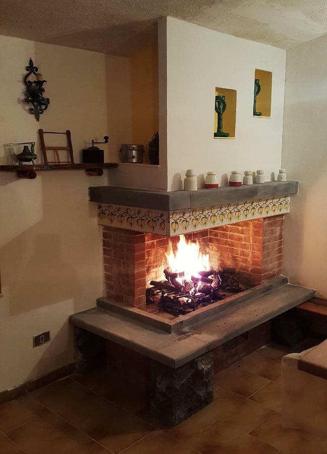 Chalet Villa Fini Fleri Luaran gambar